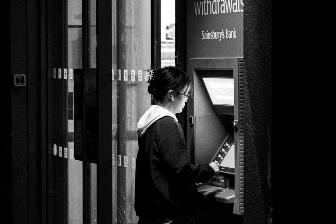 Credit Card Cash Advances in the UK: Why Withdrawing Cash Is the Most Expensive Way to Borrow